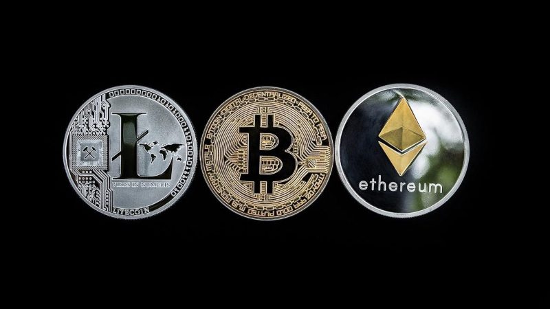 Si estás interesado en el uso, compra y venta de criptomonedas seguro sabes que son consideradas divisas descentralizadas.