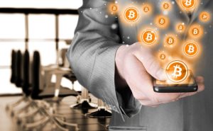 Lee más sobre el artículo Criptomonedas en auge: ¿Es positivo su paso a la corriente principal?